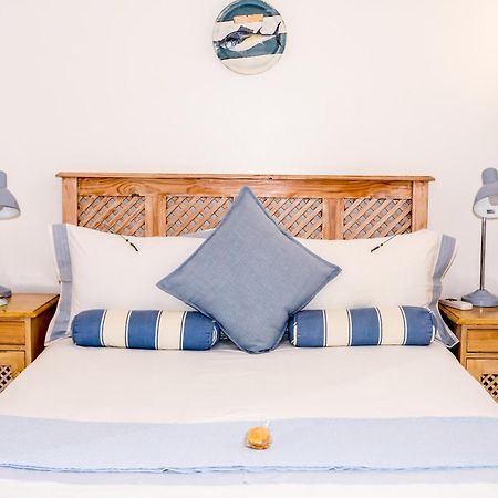 Bed and Breakfast On The Bay Порт-Элизабет Экстерьер фото