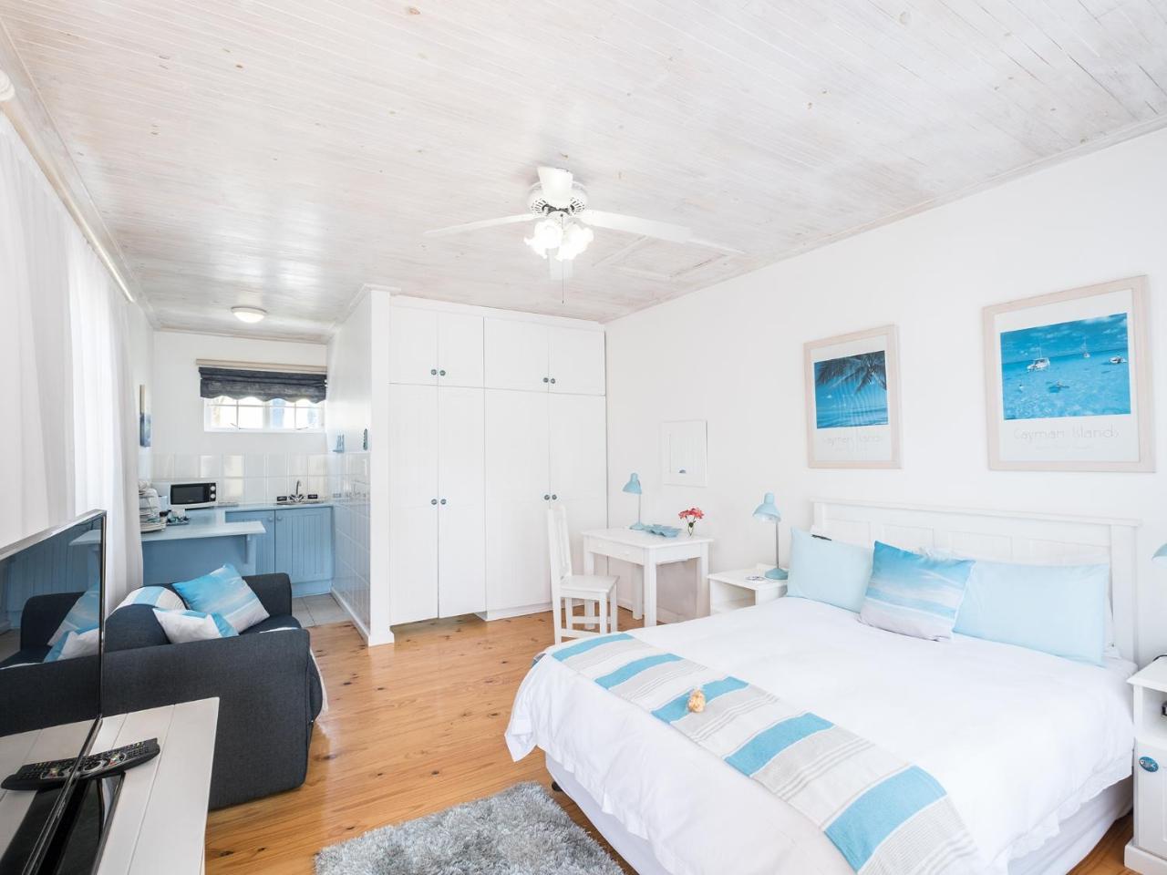 Bed and Breakfast On The Bay Порт-Элизабет Экстерьер фото